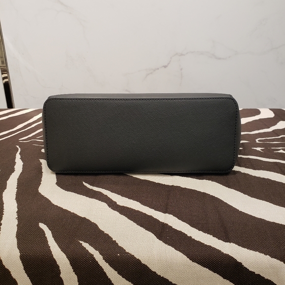 FREE SHIPPING Michael Kors Charlotte Large Tote - Picture 8 of 8